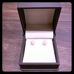 NWOT Pearl Earrings